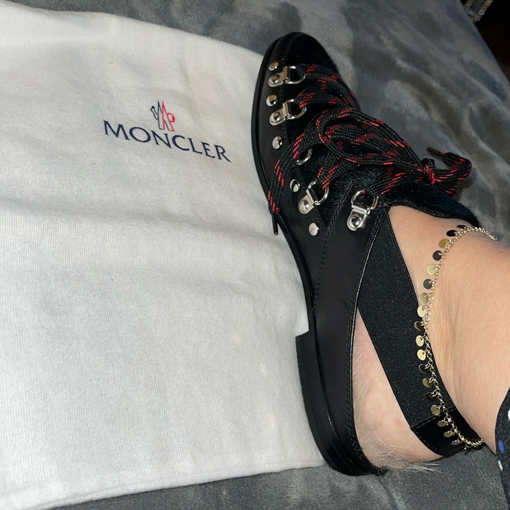 Preloved Montcler Amandine cow hair sandals Black n red size 39 Us size 8. - Picture 5 of 9